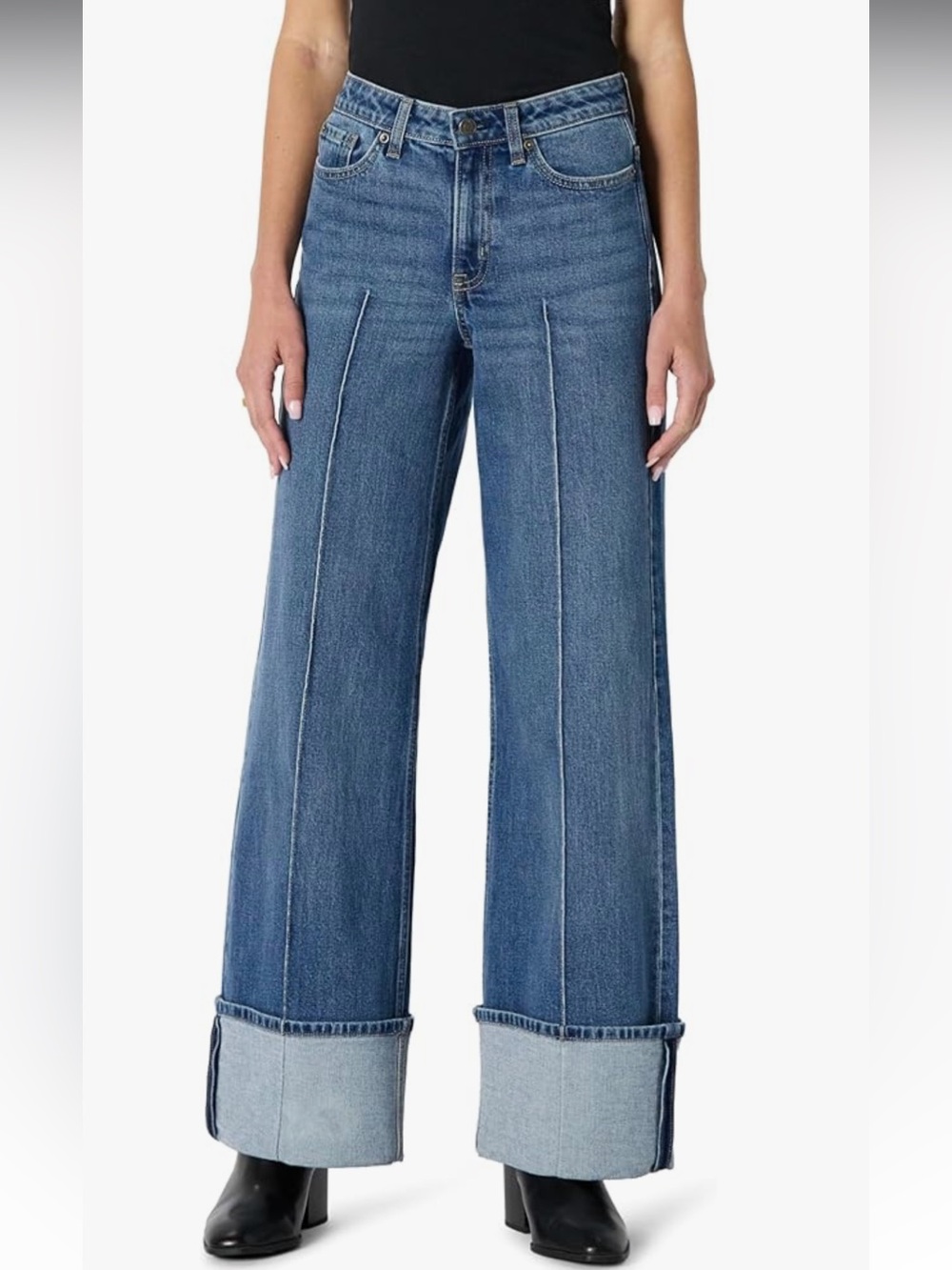 Amazon Essentials Women's High-Rise Wide Leg Cuffed Jean
